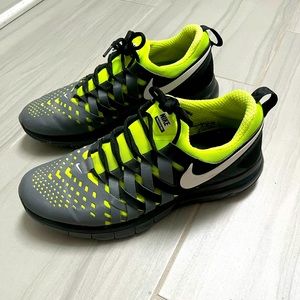 Nike Fingertrap Max